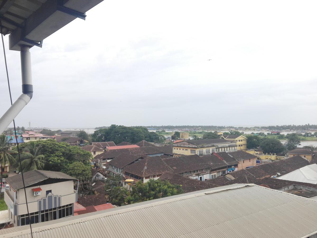 Hotel Bombay Residency--Bombay Lucky Restaurant Mangaluru Zewnętrze zdjęcie